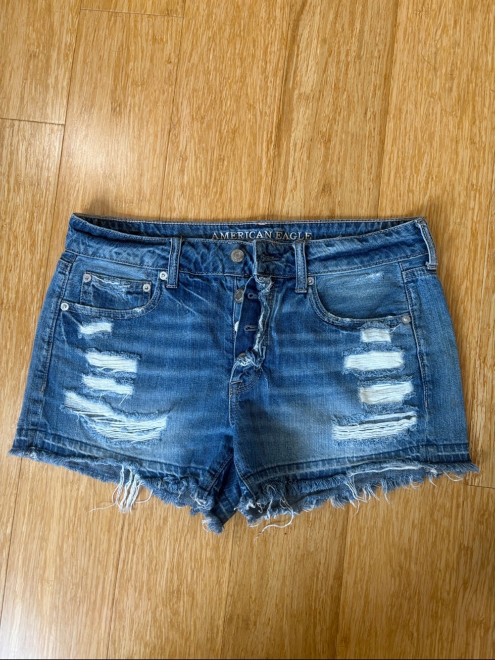 American Eagle Outfitters Frayed Distressed Denim Shorts in Blue